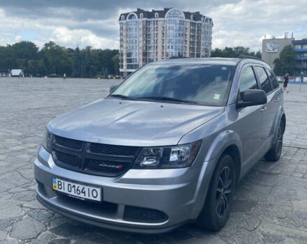 Серый Додж Джорни, объемом двигателя 2.36 л и пробегом 245 тыс. км за 10700 $, фото 1 на Automoto.ua