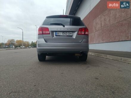 Серый Додж Джорни, объемом двигателя 2.36 л и пробегом 218 тыс. км за 10900 $, фото 1 на Automoto.ua