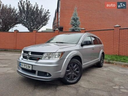 Додж Джорни 2017 в Белой Церкве на Automoto.ua Серый Додж Джорни, объемом двигателя 2.36 л и пробегом 156 тыс. км за 10500 $, фото 1 на Automoto.ua