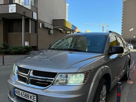 Серый Додж Джорни, объемом двигателя 2.36 л и пробегом 186 тыс. км за 9800 $, фото 1 на Automoto.ua