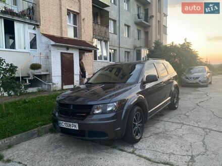 Сірий Додж Джорні, об'ємом двигуна 2.36 л та пробігом 100 тис. км за 12300 $, фото 1 на Automoto.ua