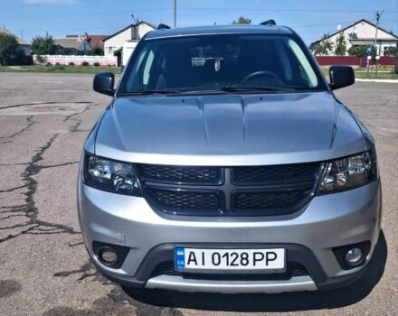 Серый Додж Джорни, объемом двигателя 2.4 л и пробегом 60 тыс. км за 12500 $, фото 1 на Automoto.ua