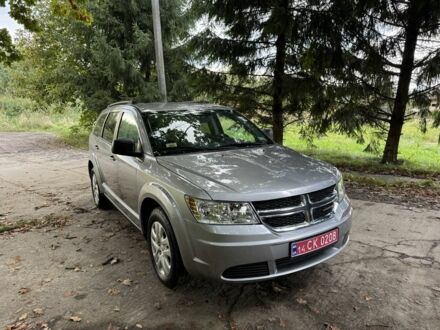 Серый Додж Джорни, объемом двигателя 2.4 л и пробегом 177 тыс. км за 10800 $, фото 1 на Automoto.ua