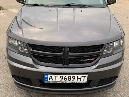 Серый Додж Джорни, объемом двигателя 2.36 л и пробегом 105 тыс. км за 13500 $, фото 1 на Automoto.ua