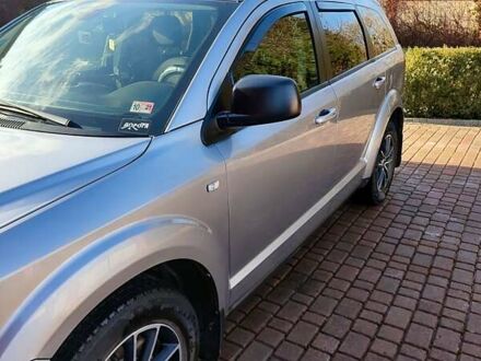 Серый Додж Джорни, объемом двигателя 2.36 л и пробегом 250 тыс. км за 13500 $, фото 1 на Automoto.ua