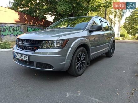 Додж Джорни 2018 в Шостке на Automoto.ua Серый Додж Джорни, объемом двигателя 2.36 л и пробегом 75 тыс. км за 14500 $, фото 1 на Automoto.ua