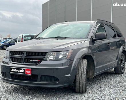 Серый Додж Джорни, объемом двигателя 2.4 л и пробегом 58 тыс. км за 13490 $, фото 1 на Automoto.ua