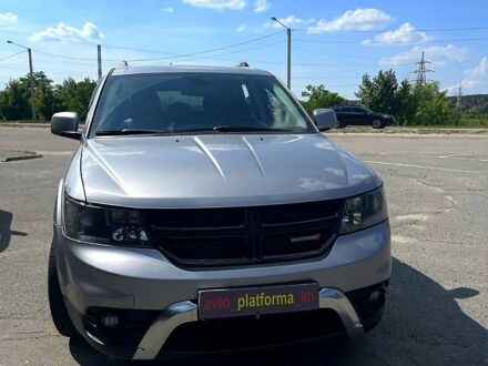 Серый Додж Джорни, объемом двигателя 3.6 л и пробегом 142 тыс. км за 13200 $, фото 1 на Automoto.ua