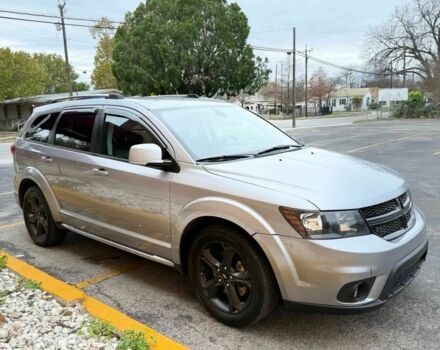 Серый Додж Джорни, объемом двигателя 3.6 л и пробегом 40 тыс. км за 4500 $, фото 1 на Automoto.ua