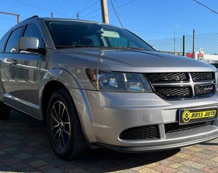 Серый Додж Джорни, объемом двигателя 2.4 л и пробегом 123 тыс. км за 13150 $, фото 1 на Automoto.ua