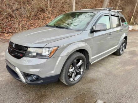 Серый Додж Джорни, объемом двигателя 3.6 л и пробегом 35 тыс. км за 7500 $, фото 1 на Automoto.ua
