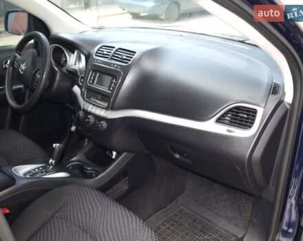 Синий Додж Джорни, объемом двигателя 2.4 л и пробегом 96 тыс. км за 12000 $, фото 5 на Automoto.ua