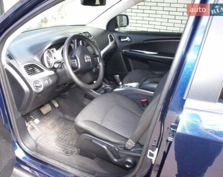 Синий Додж Джорни, объемом двигателя 2.4 л и пробегом 96 тыс. км за 12000 $, фото 2 на Automoto.ua