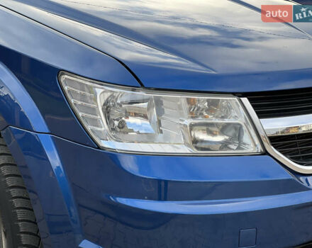 Синий Додж Джорни, объемом двигателя 2 л и пробегом 312 тыс. км за 7000 $, фото 7 на Automoto.ua