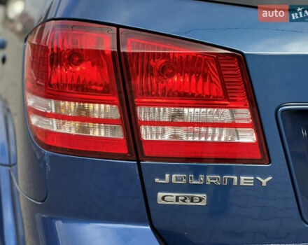 Синий Додж Джорни, объемом двигателя 2 л и пробегом 312 тыс. км за 7000 $, фото 4 на Automoto.ua