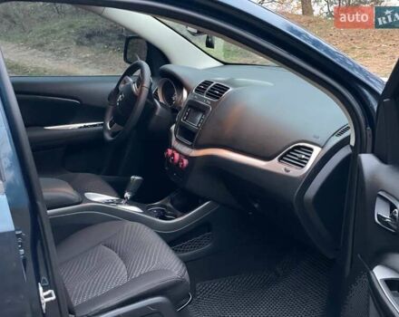 Синий Додж Джорни, объемом двигателя 2.36 л и пробегом 277 тыс. км за 8800 $, фото 5 на Automoto.ua