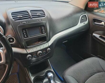 Синій Додж Джорні, об'ємом двигуна 2.4 л та пробігом 200 тис. км за 8500 $, фото 17 на Automoto.ua