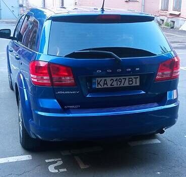 Синий Додж Джорни, объемом двигателя 2.4 л и пробегом 260 тыс. км за 8500 $, фото 2 на Automoto.ua