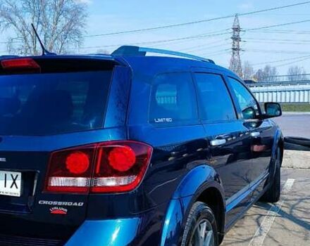 Синий Додж Джорни, объемом двигателя 2.36 л и пробегом 222 тыс. км за 11000 $, фото 2 на Automoto.ua