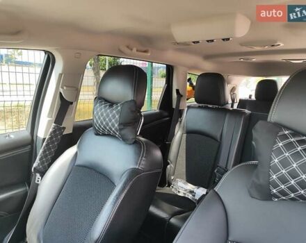 Синий Додж Джорни, объемом двигателя 2.36 л и пробегом 222 тыс. км за 11000 $, фото 25 на Automoto.ua