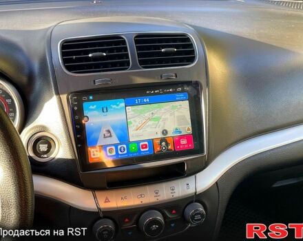 Синий Додж Джорни, объемом двигателя 3.6 л и пробегом 166 тыс. км за 13000 $, фото 7 на Automoto.ua