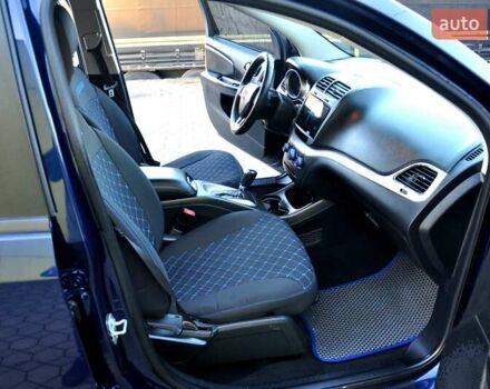 Синий Додж Джорни, объемом двигателя 2.36 л и пробегом 200 тыс. км за 9999 $, фото 7 на Automoto.ua