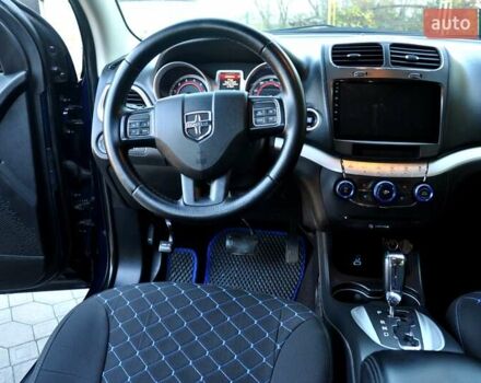 Синий Додж Джорни, объемом двигателя 2.36 л и пробегом 200 тыс. км за 9999 $, фото 5 на Automoto.ua