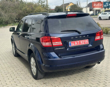 Синий Додж Джорни, объемом двигателя 2.4 л и пробегом 173 тыс. км за 11499 $, фото 5 на Automoto.ua