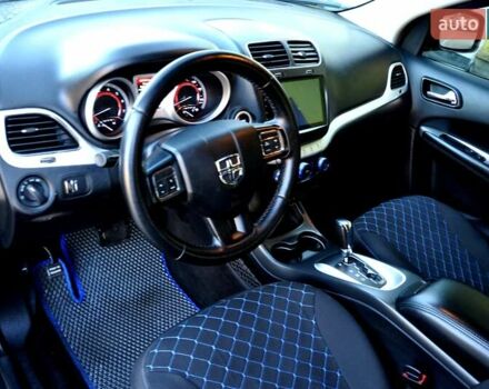 Синий Додж Джорни, объемом двигателя 2.36 л и пробегом 200 тыс. км за 9999 $, фото 1 на Automoto.ua