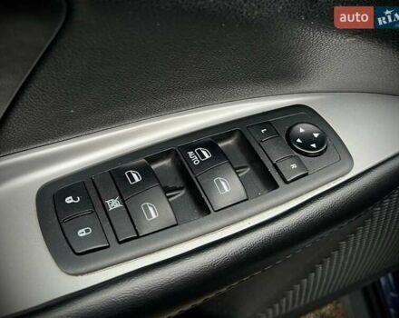 Синий Додж Джорни, объемом двигателя 2.36 л и пробегом 195 тыс. км за 11500 $, фото 29 на Automoto.ua