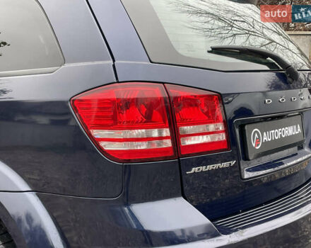 Синий Додж Джорни, объемом двигателя 2.36 л и пробегом 134 тыс. км за 11490 $, фото 7 на Automoto.ua