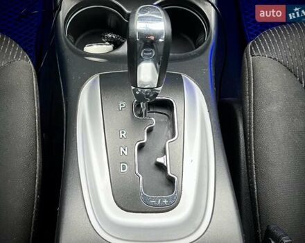 Синий Додж Джорни, объемом двигателя 2.36 л и пробегом 195 тыс. км за 11500 $, фото 46 на Automoto.ua