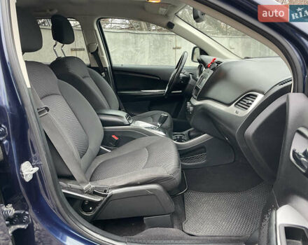 Синий Додж Джорни, объемом двигателя 2.36 л и пробегом 134 тыс. км за 11490 $, фото 15 на Automoto.ua