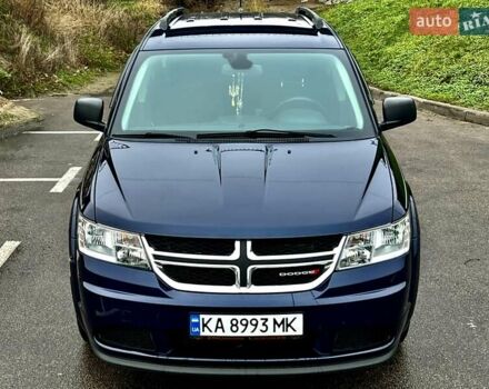 Синий Додж Джорни, объемом двигателя 2.36 л и пробегом 195 тыс. км за 11500 $, фото 2 на Automoto.ua