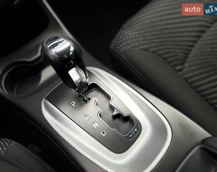 Синий Додж Джорни, объемом двигателя 2.36 л и пробегом 50 тыс. км за 12300 $, фото 39 на Automoto.ua