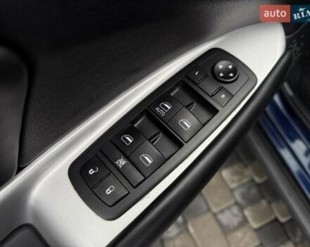 Синий Додж Джорни, объемом двигателя 2.36 л и пробегом 50 тыс. км за 12300 $, фото 23 на Automoto.ua