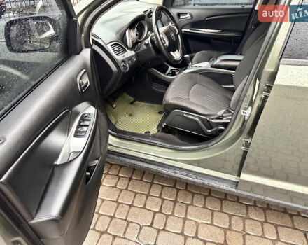 Зелений Додж Джорні, об'ємом двигуна 3.6 л та пробігом 190 тис. км за 13000 $, фото 6 на Automoto.ua