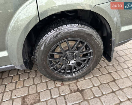 Зелений Додж Джорні, об'ємом двигуна 3.6 л та пробігом 190 тис. км за 13000 $, фото 4 на Automoto.ua