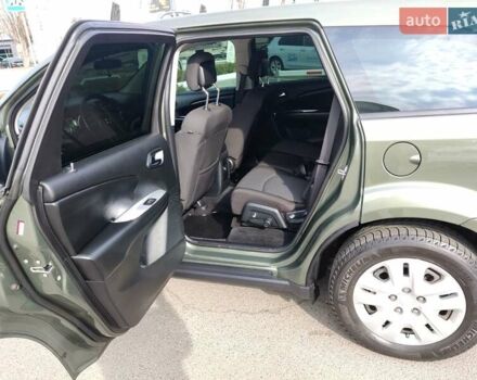 Зеленый Додж Джорни, объемом двигателя 2.36 л и пробегом 155 тыс. км за 11000 $, фото 8 на Automoto.ua