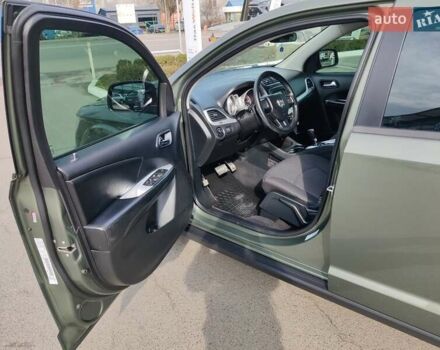 Зеленый Додж Джорни, объемом двигателя 2.36 л и пробегом 155 тыс. км за 11000 $, фото 7 на Automoto.ua