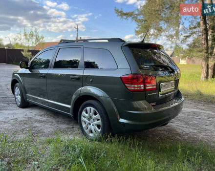 Зеленый Додж Джорни, объемом двигателя 2.4 л и пробегом 115 тыс. км за 12900 $, фото 7 на Automoto.ua