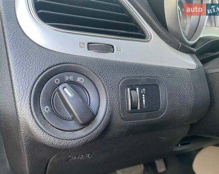Помаранчевий Додж Джорні, об'ємом двигуна 2.36 л та пробігом 205 тис. км за 8500 $, фото 10 на Automoto.ua