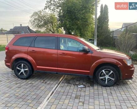 Помаранчевий Додж Джорні, об'ємом двигуна 2.36 л та пробігом 205 тис. км за 8500 $, фото 2 на Automoto.ua