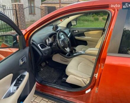 Помаранчевий Додж Джорні, об'ємом двигуна 2.36 л та пробігом 205 тис. км за 8500 $, фото 6 на Automoto.ua