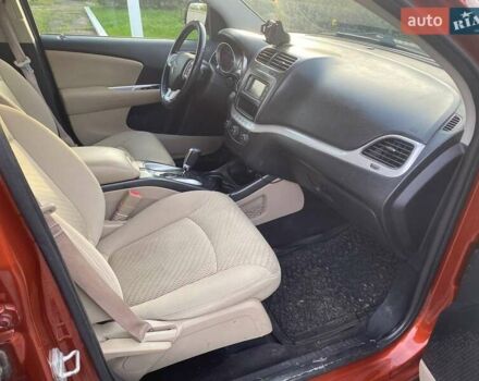 Помаранчевий Додж Джорні, об'ємом двигуна 2.36 л та пробігом 205 тис. км за 8500 $, фото 11 на Automoto.ua