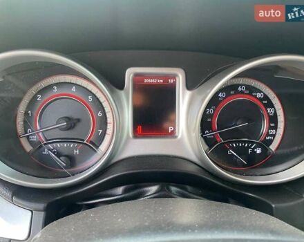 Помаранчевий Додж Джорні, об'ємом двигуна 2.36 л та пробігом 205 тис. км за 8500 $, фото 8 на Automoto.ua