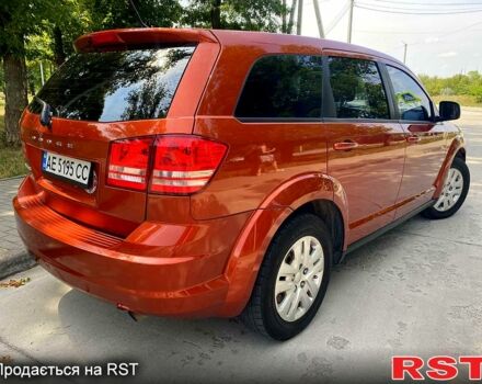 Оранжевый Додж Джорни, объемом двигателя 2.4 л и пробегом 230 тыс. км за 7300 $, фото 6 на Automoto.ua