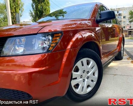 Оранжевый Додж Джорни, объемом двигателя 2.4 л и пробегом 230 тыс. км за 7300 $, фото 4 на Automoto.ua