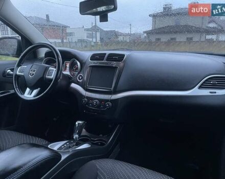 Оранжевый Додж Джорни, объемом двигателя 2.36 л и пробегом 250 тыс. км за 8100 $, фото 9 на Automoto.ua