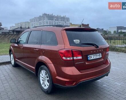 Оранжевый Додж Джорни, объемом двигателя 2.36 л и пробегом 250 тыс. км за 8100 $, фото 3 на Automoto.ua